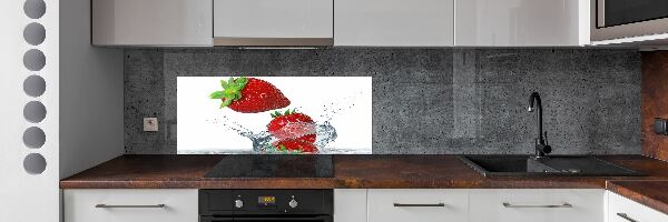 Küchen wandpaneel Erdbeeren und Wasser