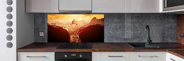 Glasrückwand für die küche Spring über den Abgrund