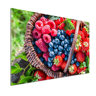 Küchen wandpaneel Ein Korb mit Waldfrüchten