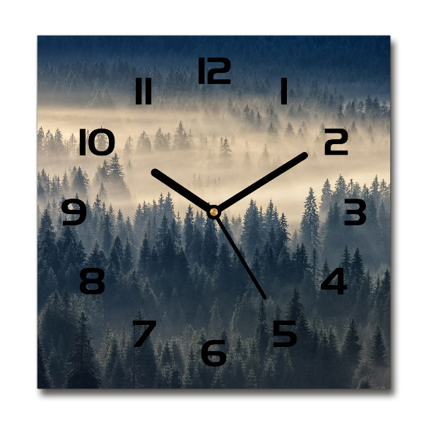 Wanduhr modern quadratisch Nebel über dem Wald