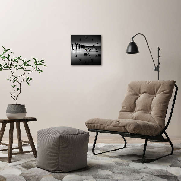 Wanduhr modern quadratisch Themse-Wellenbrecher