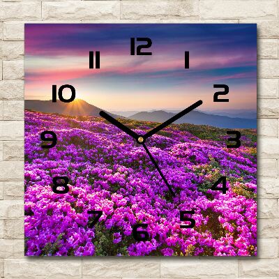 Wanduhr quadratisch Blumen in den Bergen