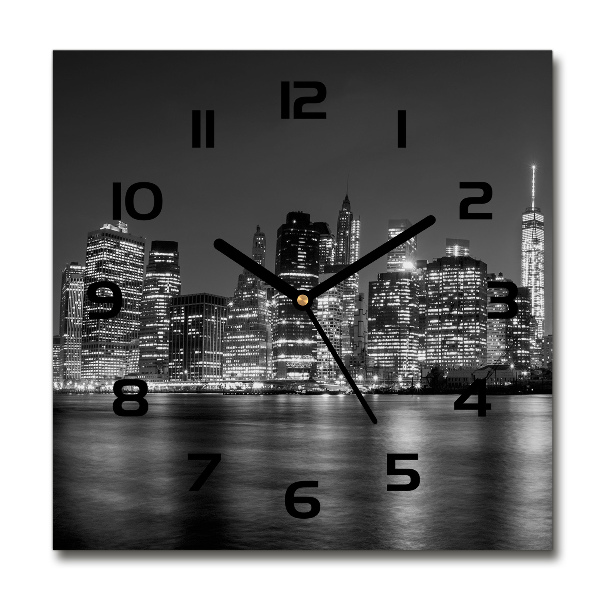 Wanduhr modern quadratisch Manhattan bei Nacht