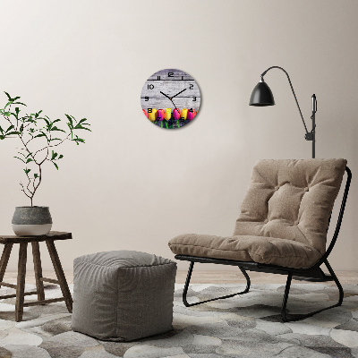 Wanduhr glas rund Tulpen auf Holz