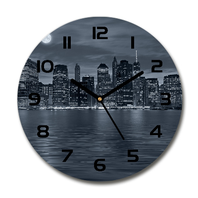 Wanduhr rund New York bei Nacht