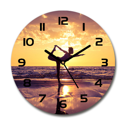 Wanduhr rund Yoga am Strand