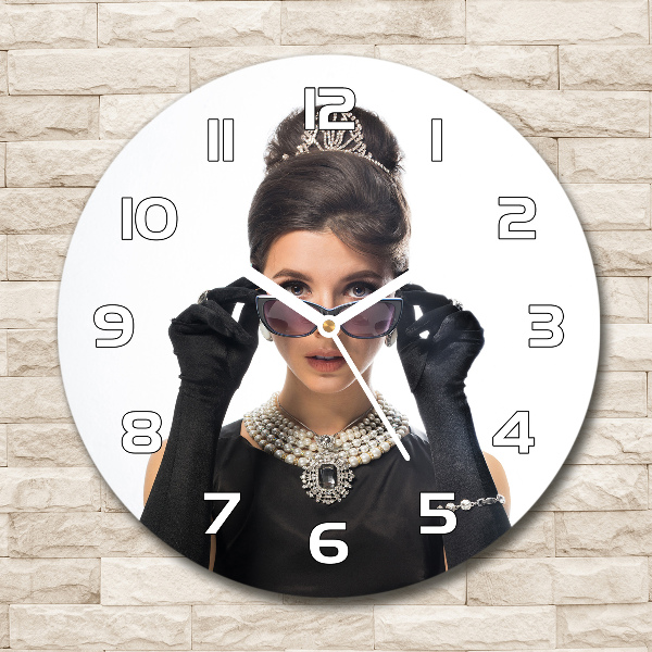 Wanduhr glas rund Frau mit Brille