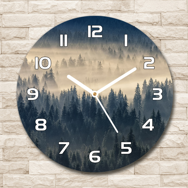 Wanduhr glas rund Nebel über dem Wald