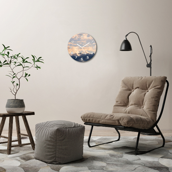 Wanduhr glas rund Wolken am Himmel