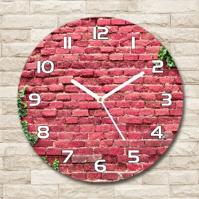 Wanduhr rund Ziegelmauer