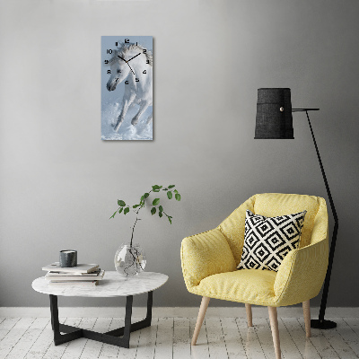 Wanduhr Ein weißes Pferd im Galopp