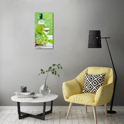 Vertikale Uhr Trauben und Wein