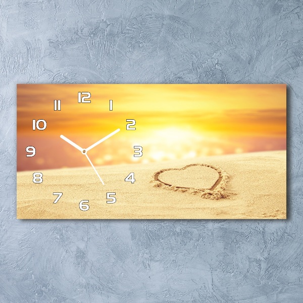Horizontale Uhr Herz im Sand