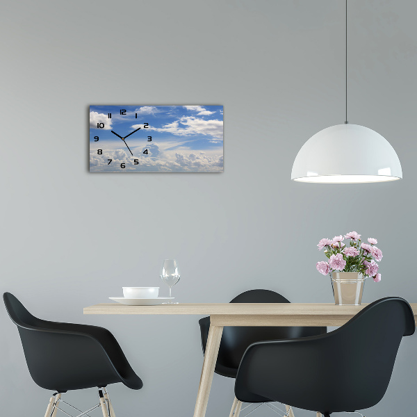 Horizontale Uhr Wolken am Himmel