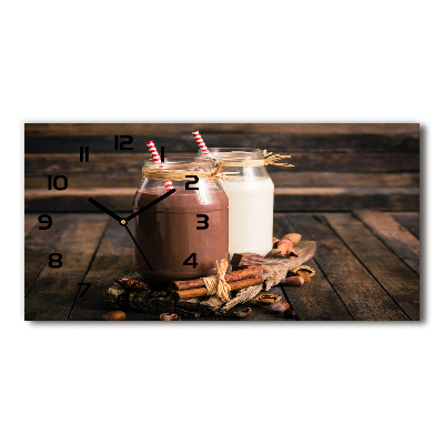 Horizontale Uhr Cocktails im Glas