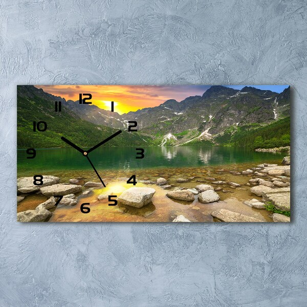 Horizontale Uhr Das Meeresauge der Tatra-Berge