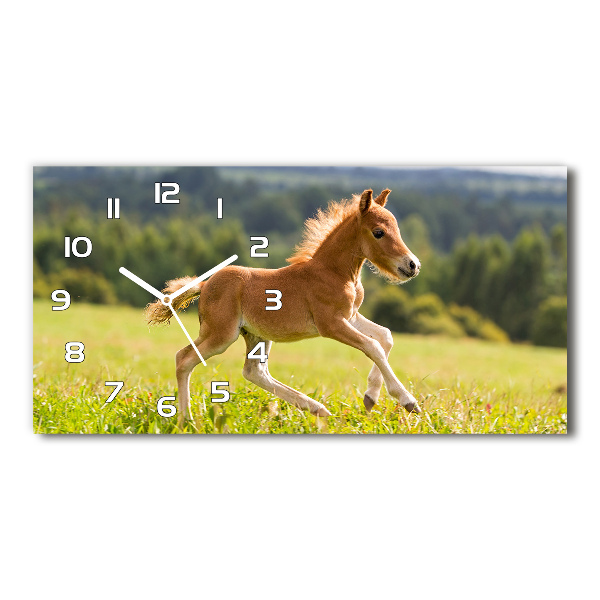 Horizontale Uhr Ein galoppierendes Fohlen