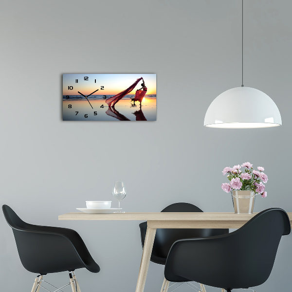 Horizontale Uhr Tanzende Frau