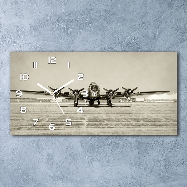 Horizontale Uhr Alter Bomber