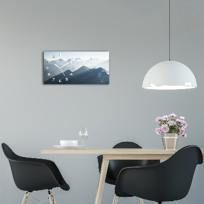 Horizontale Uhr Berggipfel