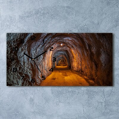 Horizontale Uhr Unterirdischer Tunnel