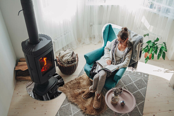 Runde Glasbodenplatte Kamin Abstrakte wellenförmige und lineare Muster