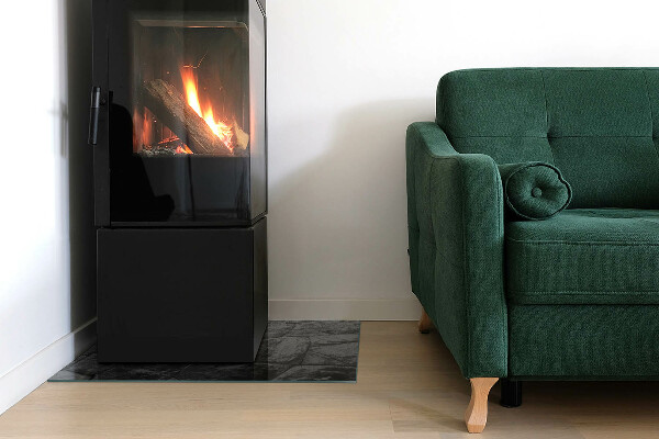 Rechteckige Glasplatte für Kaminofen Steinoptik in natürlicher Ausführung