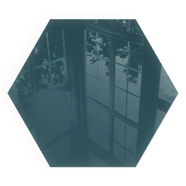 Sechseckige Funkenschutzplatte aus Glas Meeresfarbe