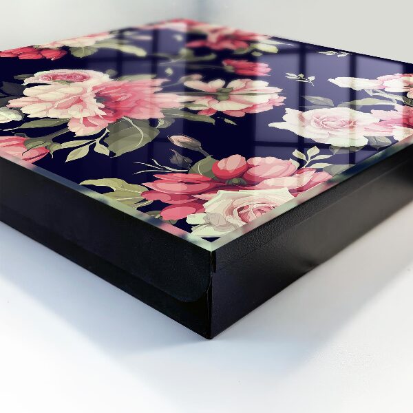 Schlüsselbox für die Wand mit romantischem Blumenmotiv
