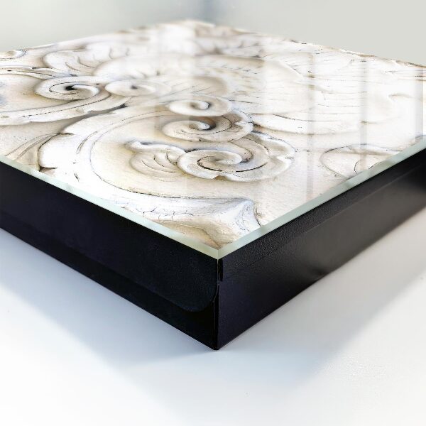Schlüsselbox mit Blumendekoration