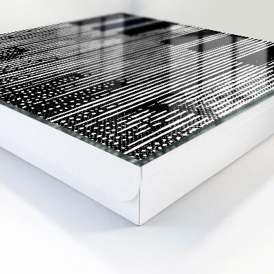 Schlüsselbox mit geometrischem Liniendesign