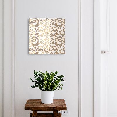 Schlüsselbox mit Blumenschmuck