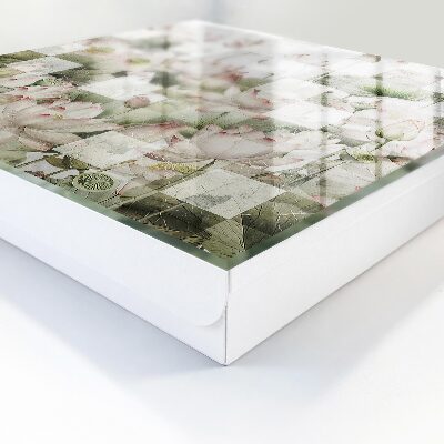 Schlüsselbox für die Wand mit geometrischem Lilienmotiv