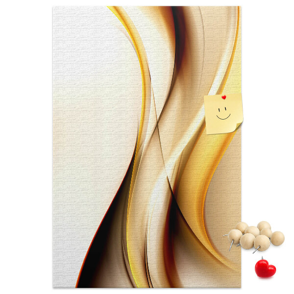 Kork-Pinnwand mit eleganten goldenen Wellen auf hellem Hintergrund
