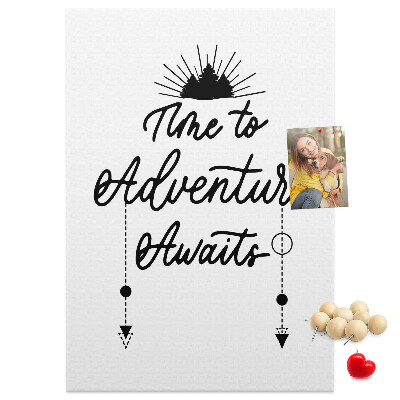 Bedruckte Korkplatte mit inspirierendem Abenteuerspruch