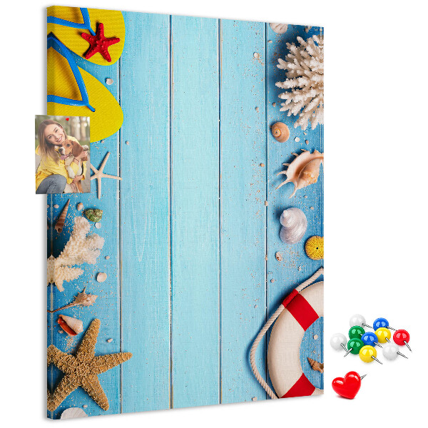 Bedruckte Korkplatte mit Motiv Sommerstrand mit Muscheln und Sand