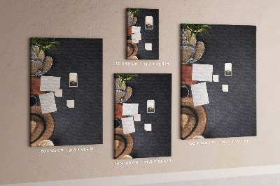 Kork-Pinnwand mit stilvollem Layout und natürlichen Akzenten