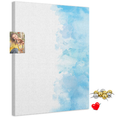 Pinnwand mit zarten blauen Aquarellfarben auf Leinwand