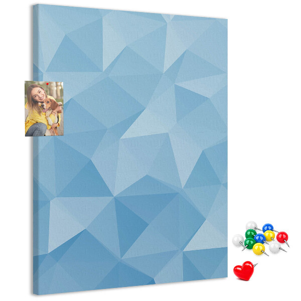Pinnwand mit geometrischen Formen in Blautönen