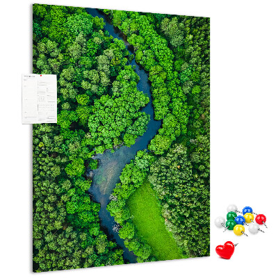 Bedruckte Korkplatte mit Motiv einer grünen Landschaft mit gewundenem Fluss