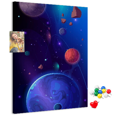 Bedruckte Korkplatte mit Weltraumlandschaft aus Planeten und Asteroiden