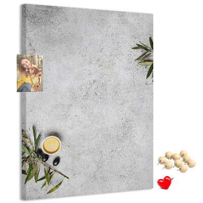 Pinnwand mit minimalistischem Hintergrund und olivgrünem Akzent