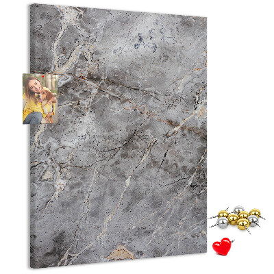 Pinnwand in grauem Marmor-Design mit feinen Adern