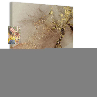 Kork-Pinnwand mit abstraktem Muster und goldenen Akzenten