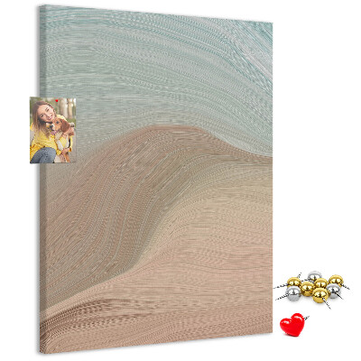 Pinnwand mit zarten Wellen in Pastelltönen