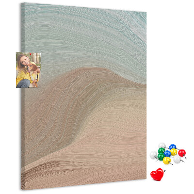 Pinnwand mit zarten Wellen in Pastelltönen
