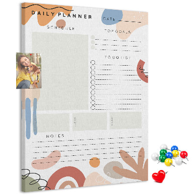 Pinnwand mit farbenfrohem abstrakten Formendesign