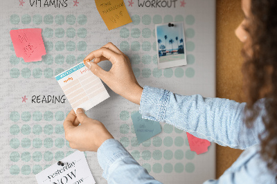Bedruckte Korkplatte für minimalistisches Gewohnheitstracking