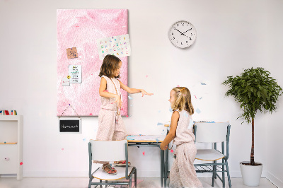 Bedruckte Korkplatte mit Motiv zarte rosa Federn