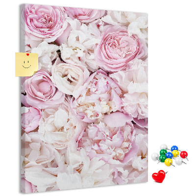Kork-Pinnwand mit Motiv aus rosa Blüten in zarter Farbkombination